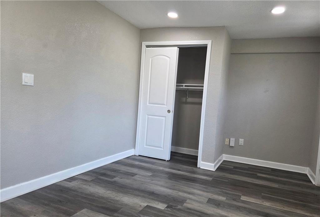 3321 Wabash Avenue Property Photo 18