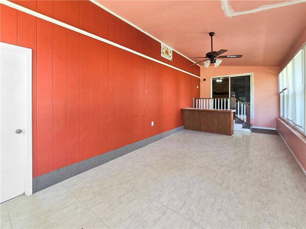 209 W 6th Street Property Photo 40