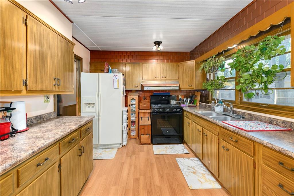 8855 E 53rd Terrace Property Photo 5