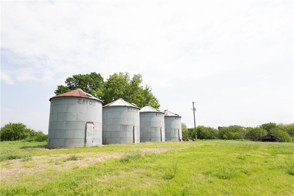 214 20,000 Road Property Photo 13