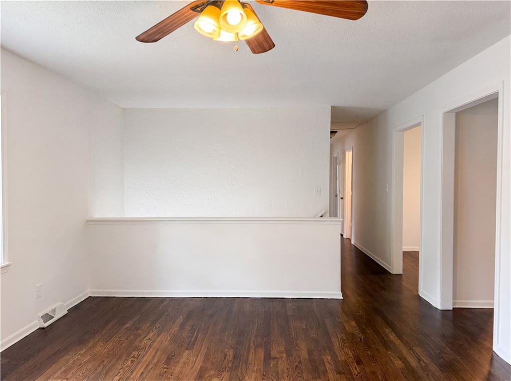 1913 Grant Circle Property Photo 3