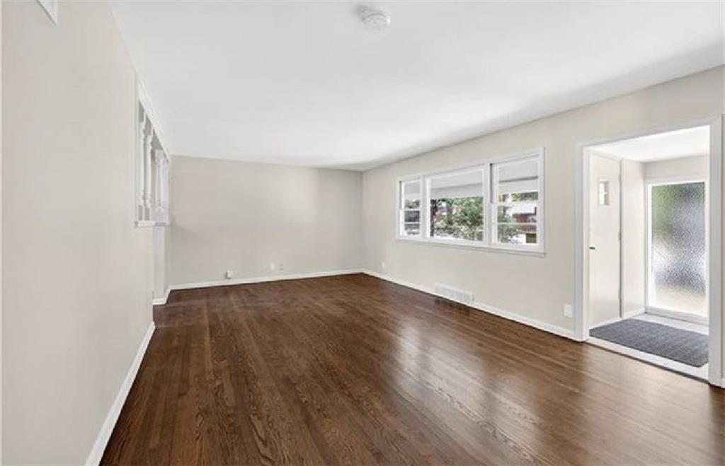 6128 Ralston Avenue Property Photo 2