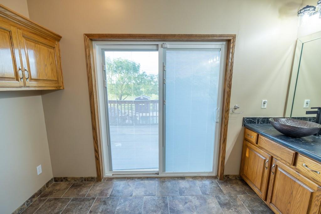 18200 E 191st Street Property Photo 48