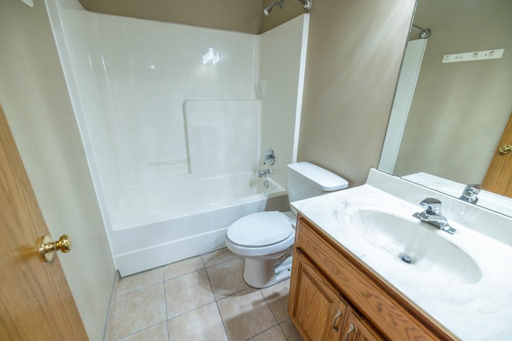 18200 E 191st Street Property Photo 64