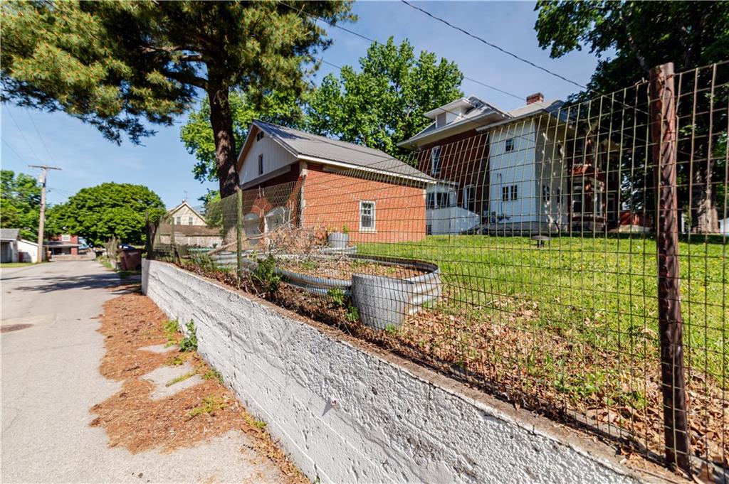 1120 Kansas Avenue Property Photo 7