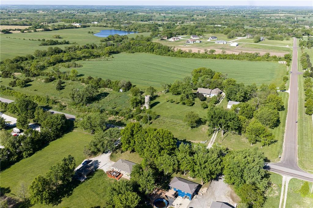 Lot 5 Tonganoxie Drive Property Photo 4
