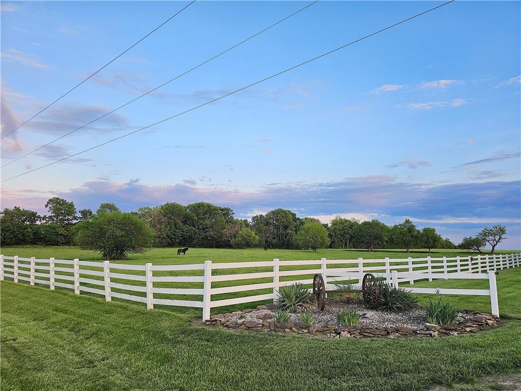 19916 Nw 1600 Road Property Photo 18