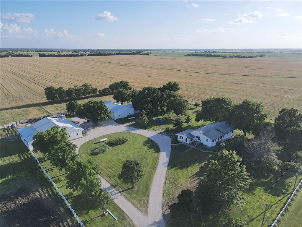 19916 Nw 1600 Road Property Photo 19