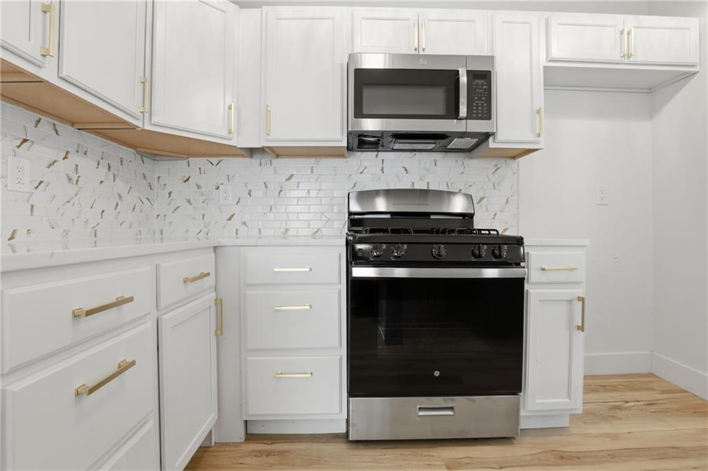 3305 Delavan Avenue Property Photo 14
