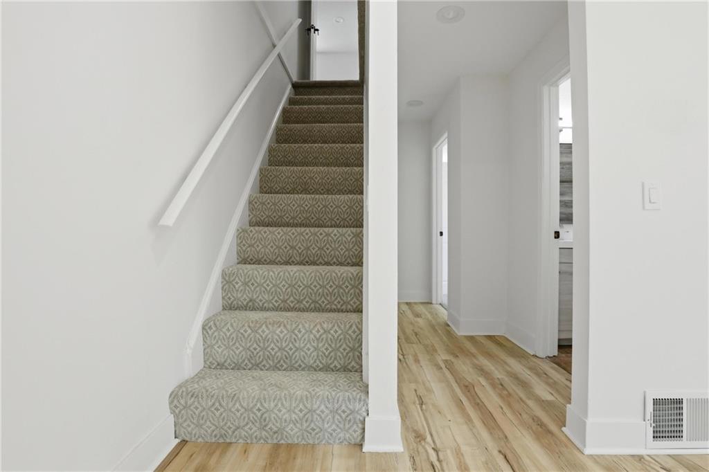 3305 Delavan Avenue Property Photo 20