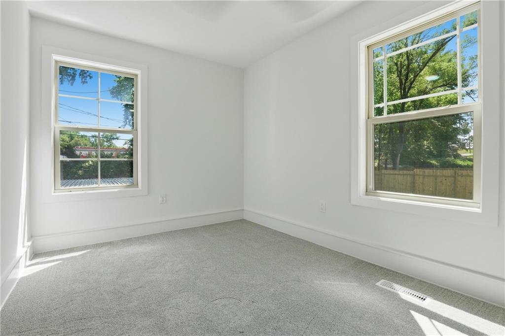 3305 Delavan Avenue Property Photo 23