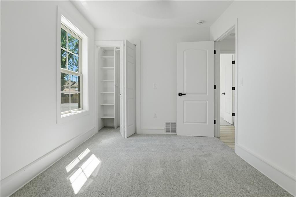 3305 Delavan Avenue Property Photo 27