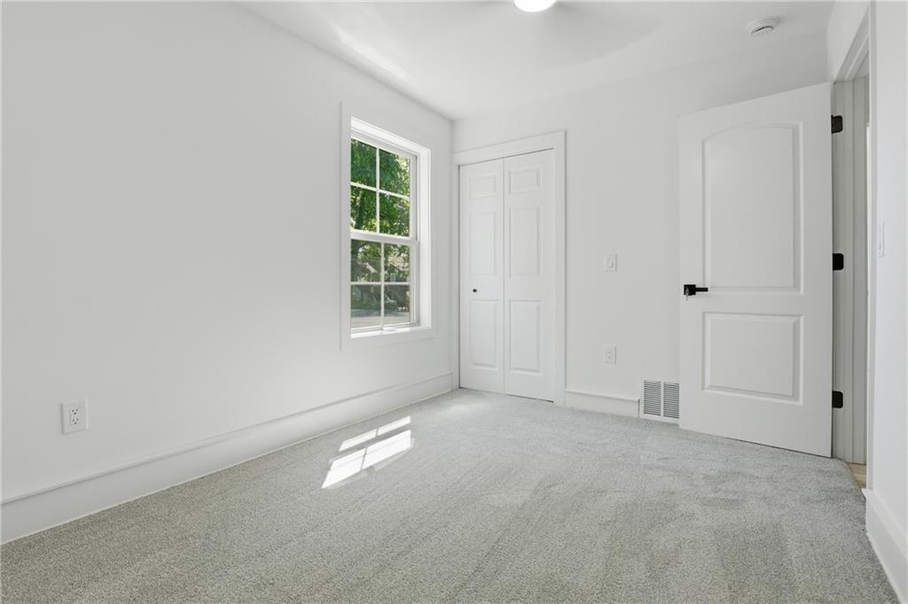 3305 Delavan Avenue Property Photo 28