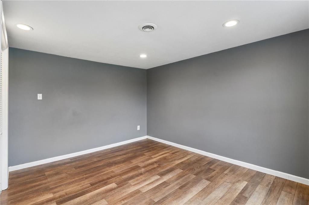 307 E 1100 Road Property Photo 15