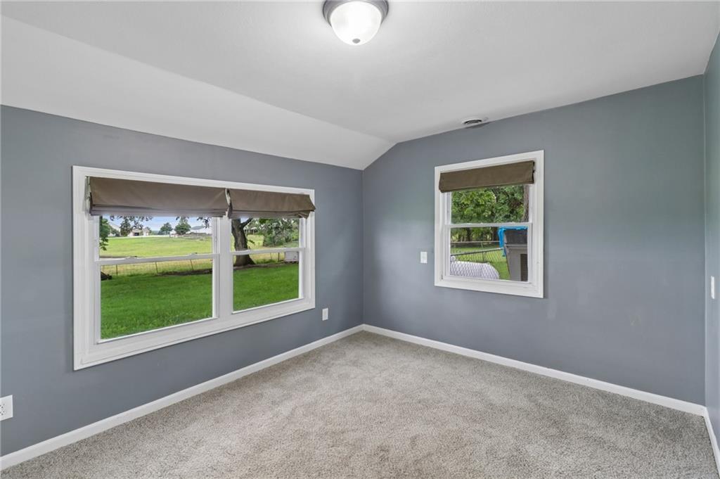 307 E 1100 Road Property Photo 19
