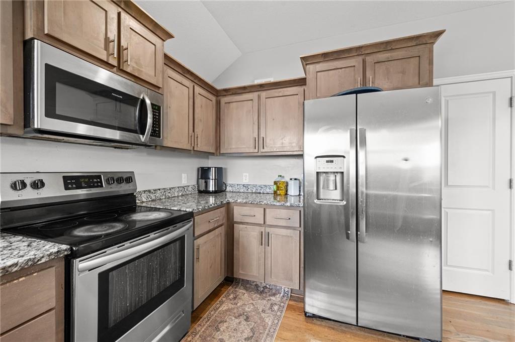 2748 N 112th Street Property Photo 11