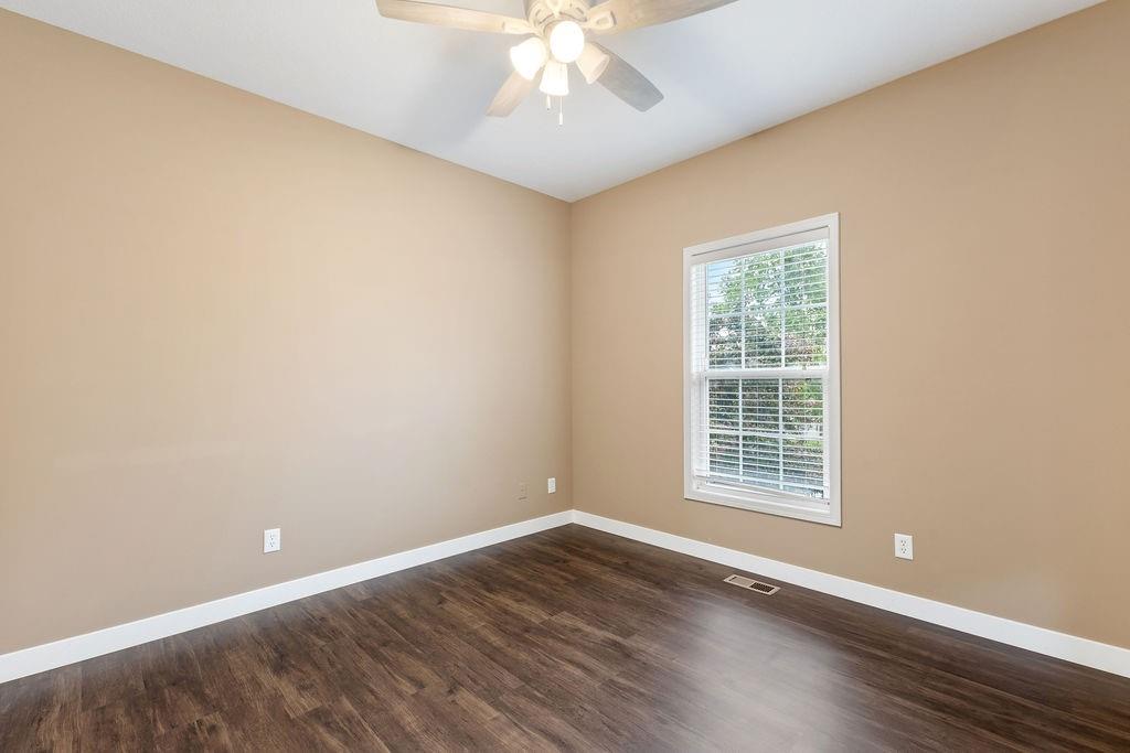 502 Alexandria Court Property Photo 22