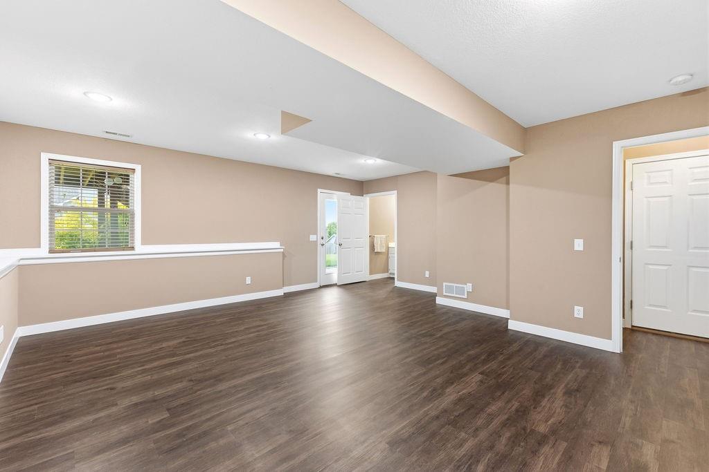 502 Alexandria Court Property Photo 27