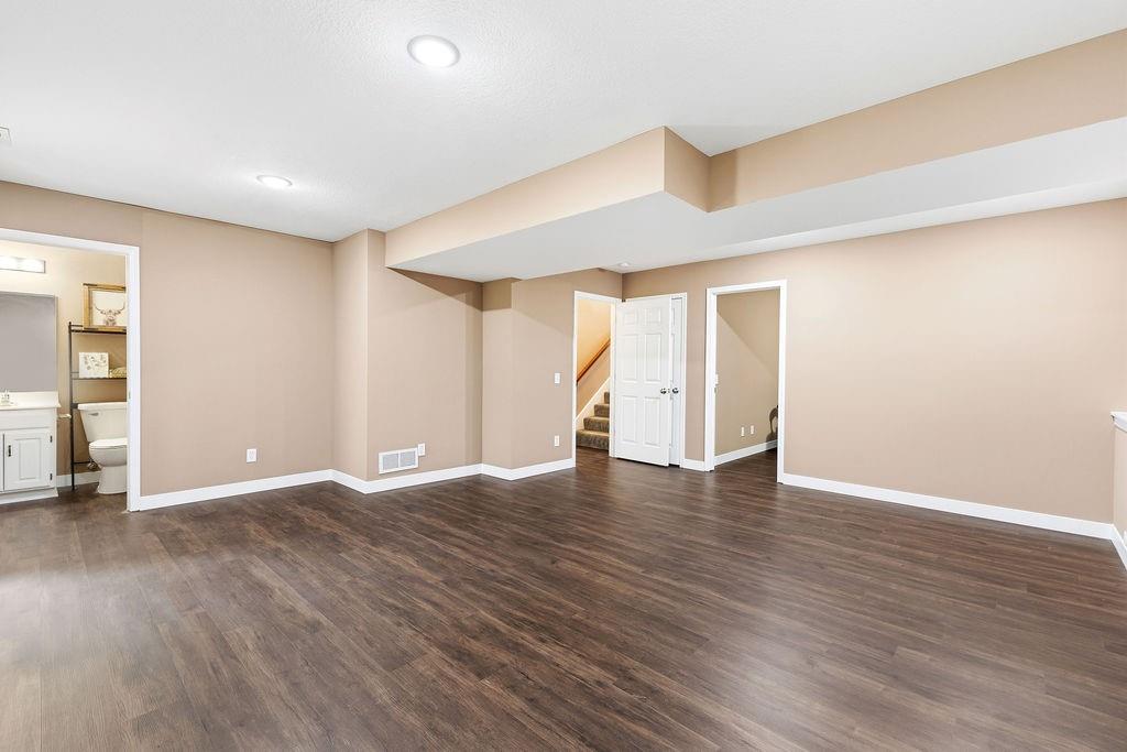 502 Alexandria Court Property Photo 28