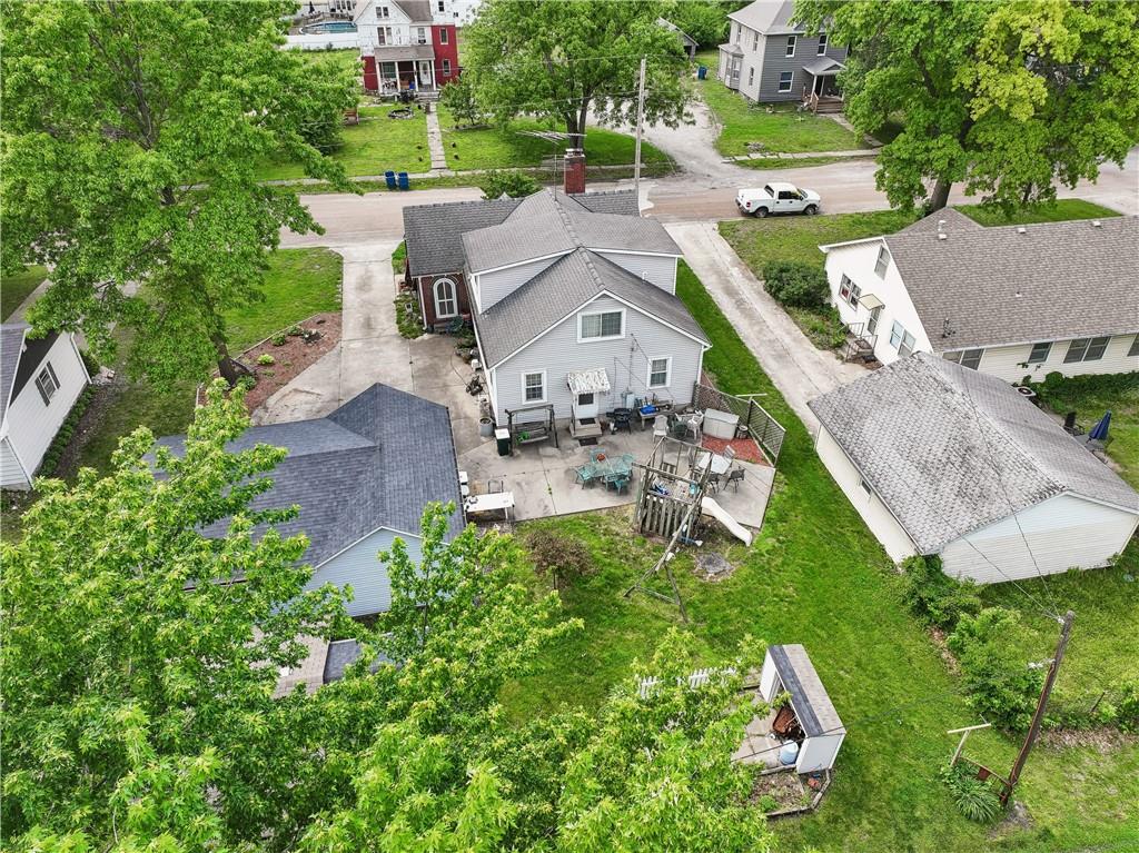 1015 S Saint Louis Street Property Photo 48