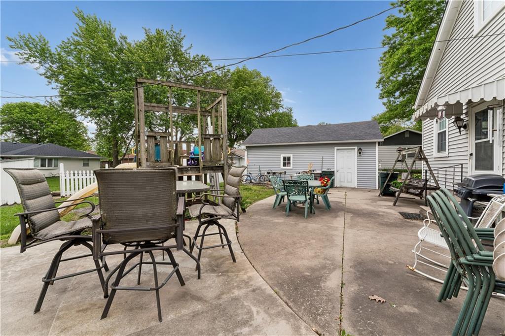 1015 S Saint Louis Street Property Photo 52