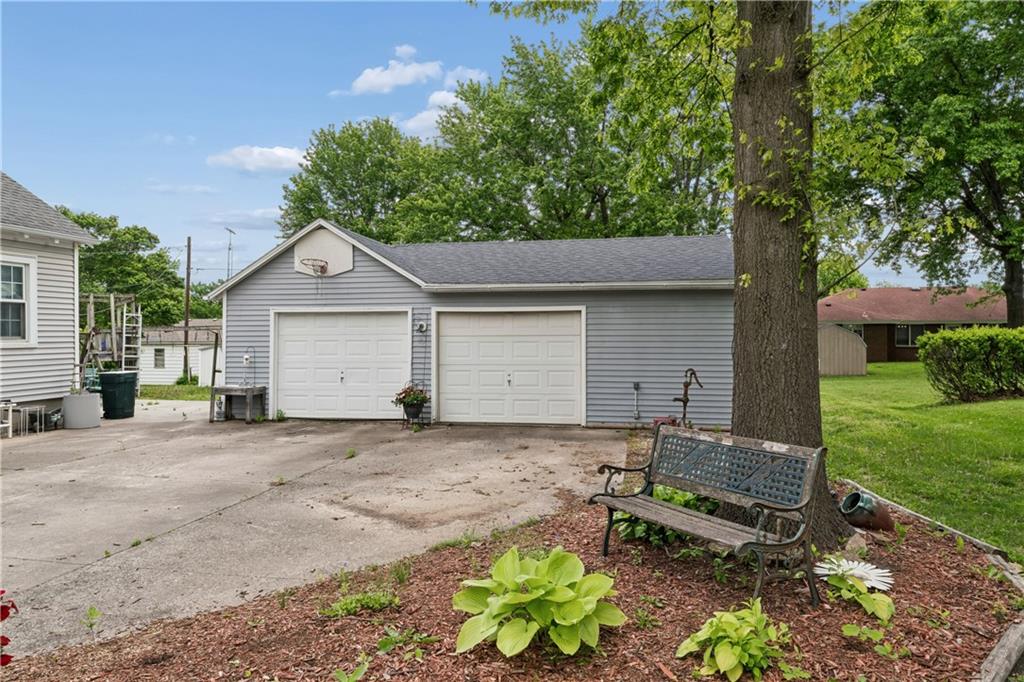 1015 S Saint Louis Street Property Photo 55