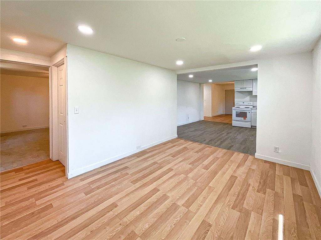 1720 S Stewart Avenue Property Photo 14
