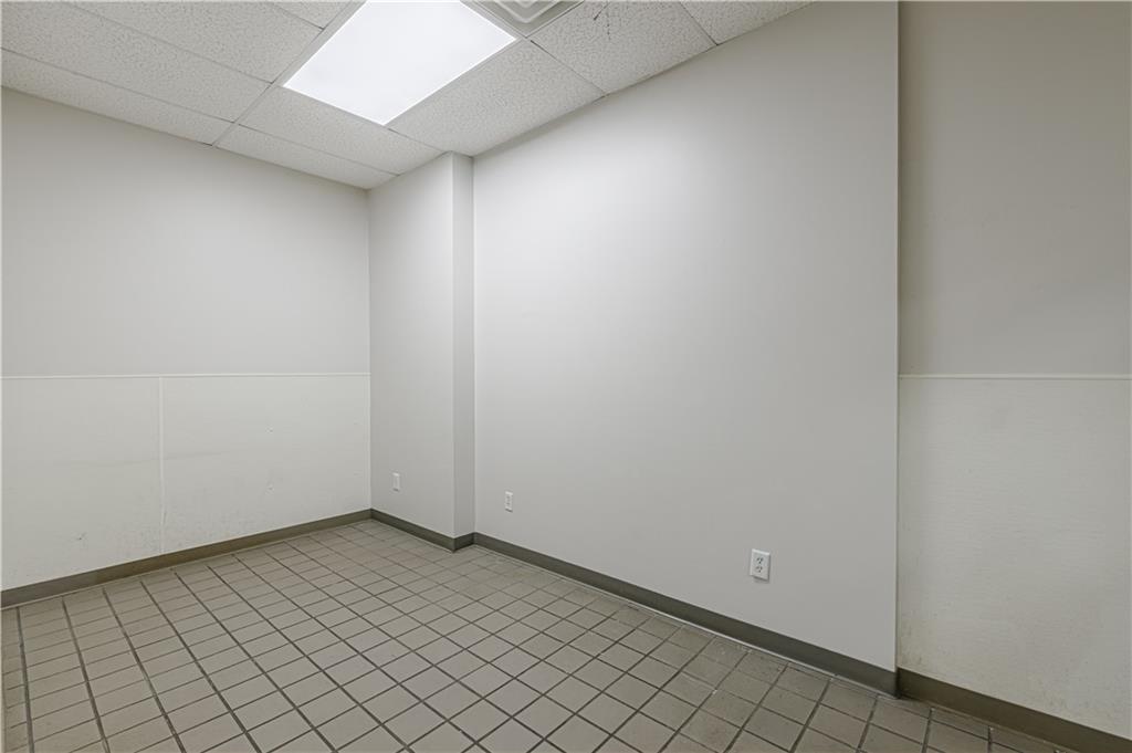 1815 Commerce Drive Property Photo 6