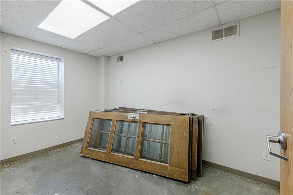 1815 Commerce Drive Property Photo 24