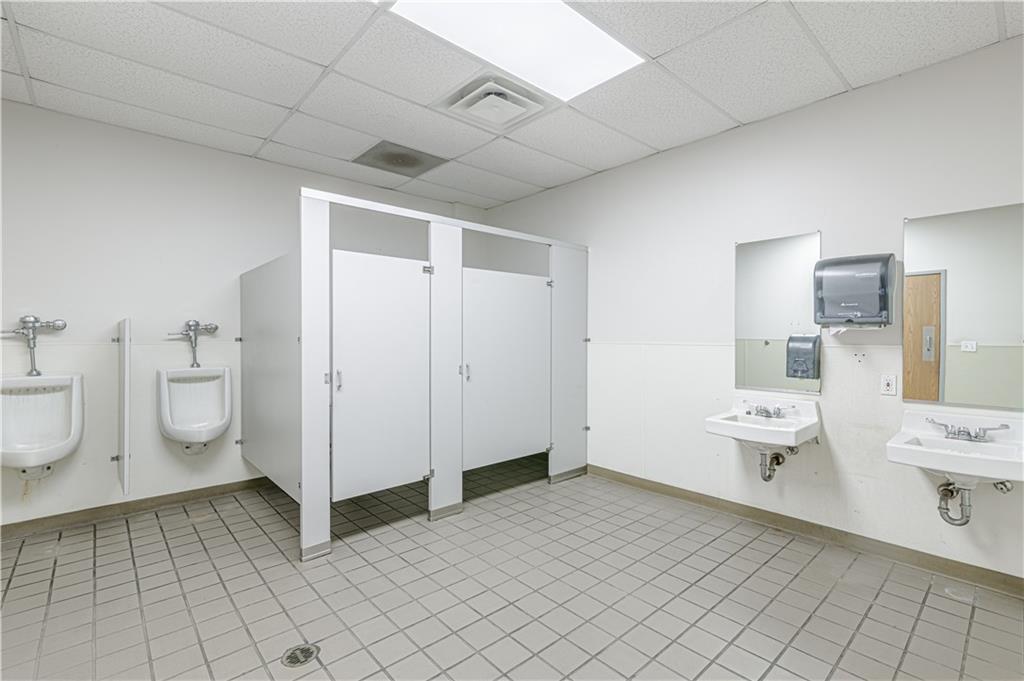 1815 Commerce Drive Property Photo 25