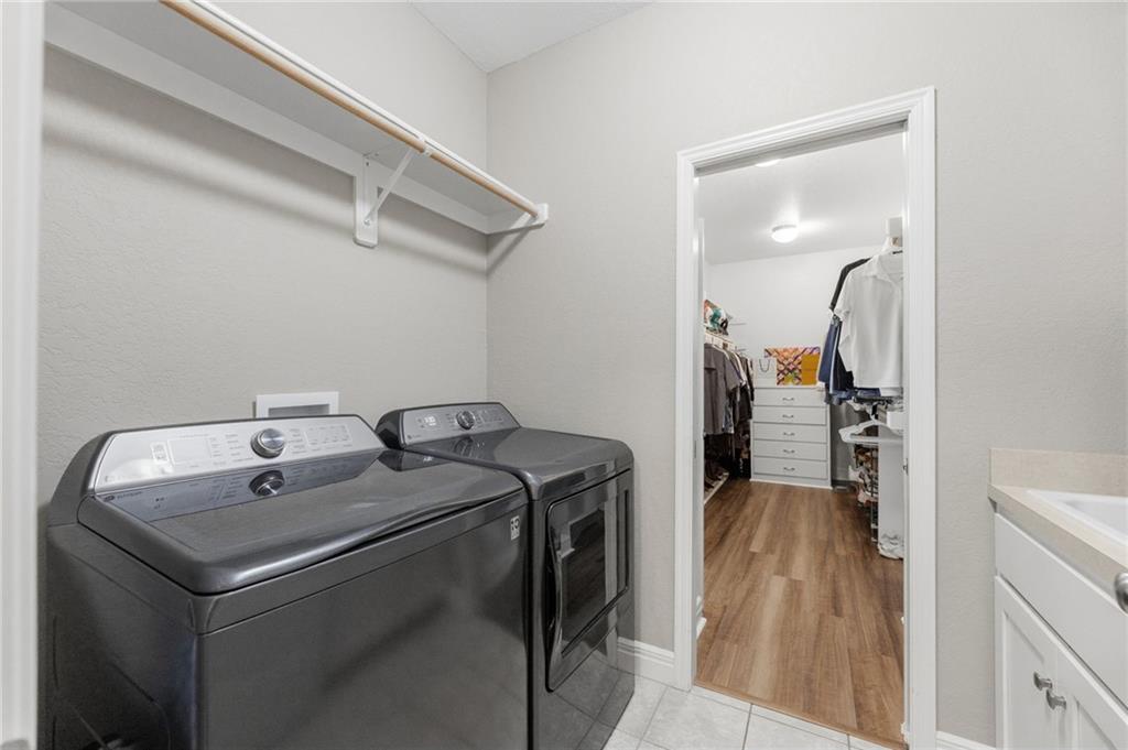 7019 Apache Drive Property Photo 20