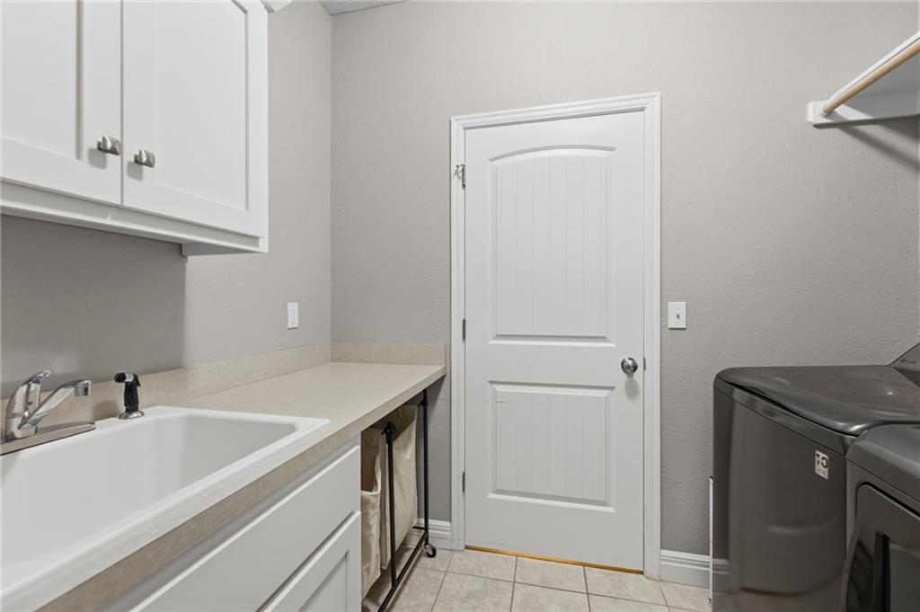 7019 Apache Drive Property Photo 21