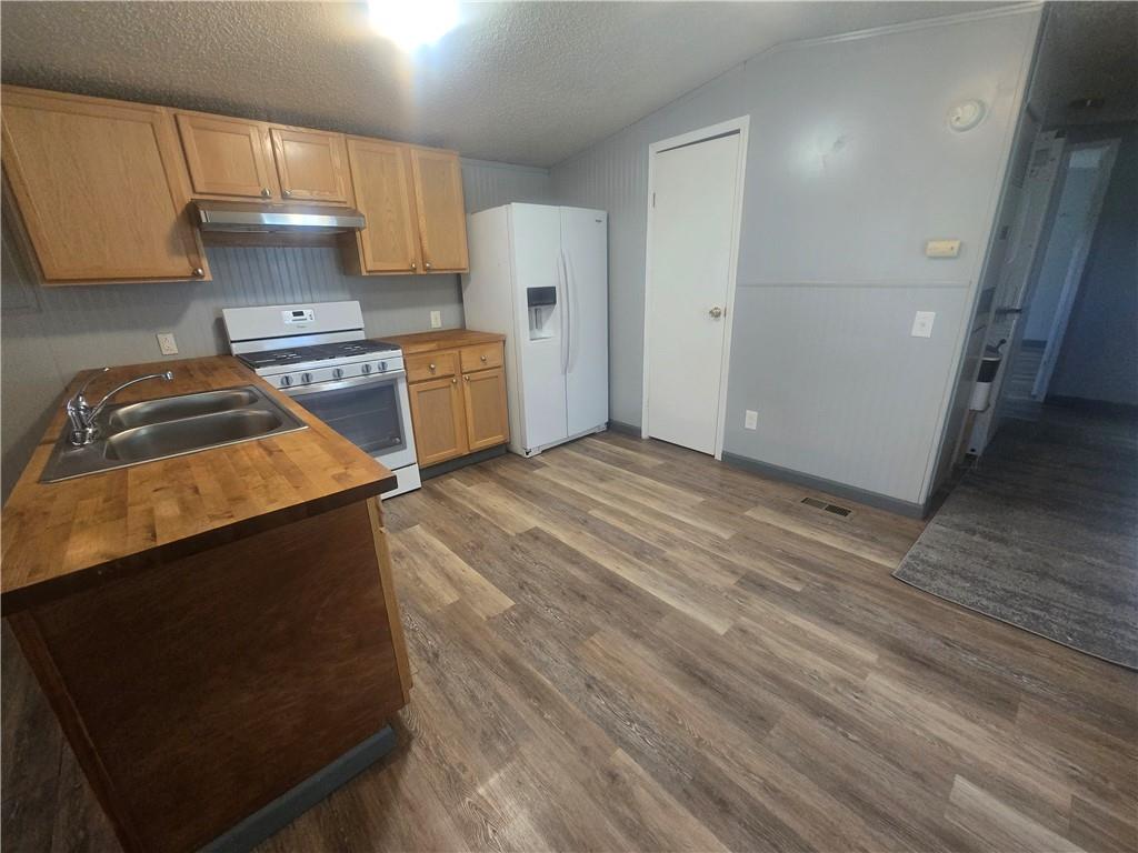 120 Maple Lane Property Photo 12