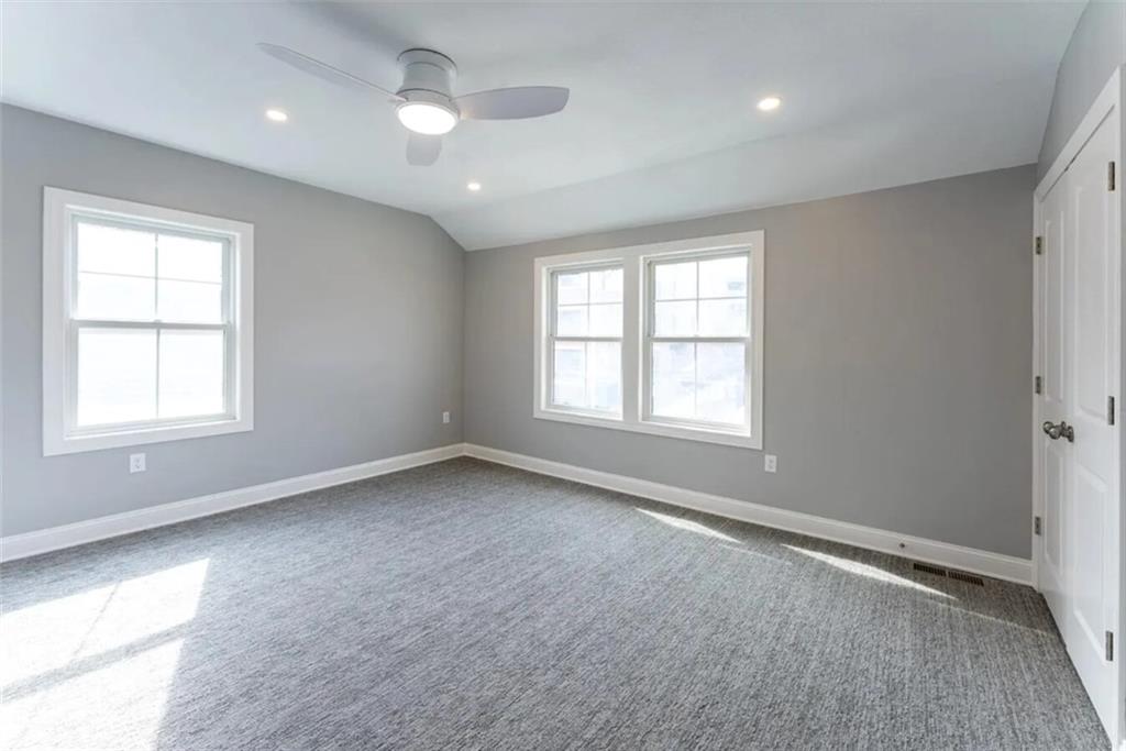 4464 Broadway Boulevard Property Photo 9