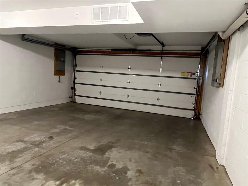 4464 Broadway Boulevard Property Photo 19