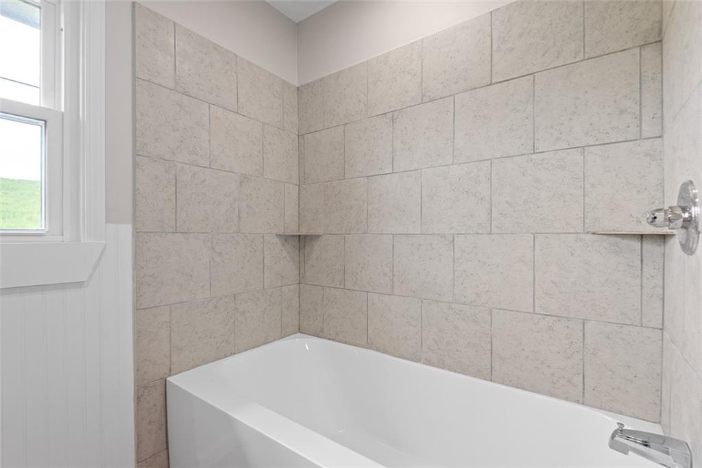 112 W Kay Street Property Photo 25