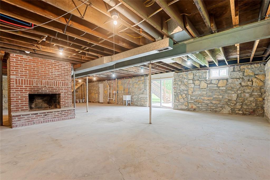 112 W Kay Street Property Photo 32