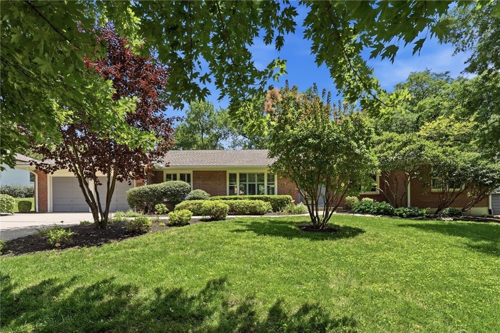 9821 Pembroke Lane Property Photo 1