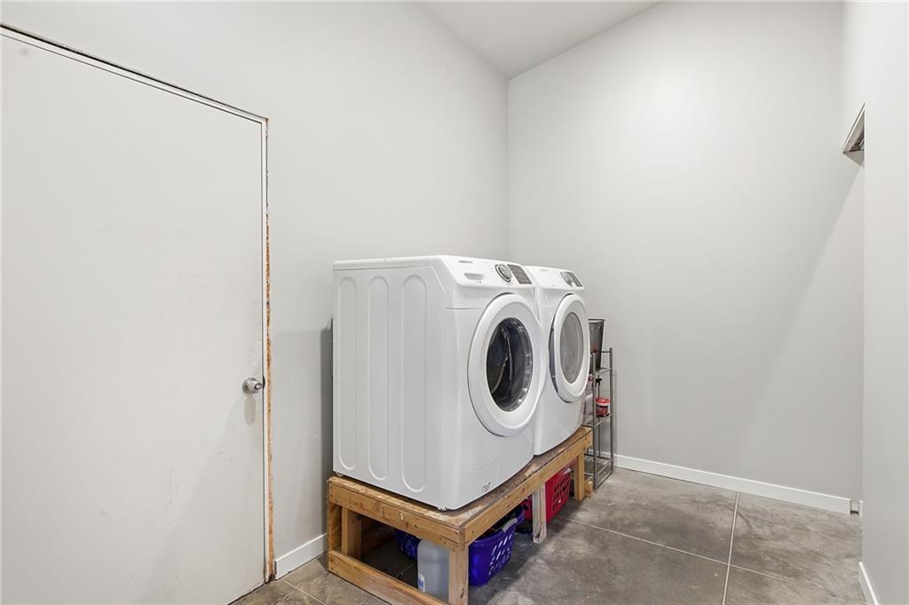 15 Ne Johnson Street Property Photo 33