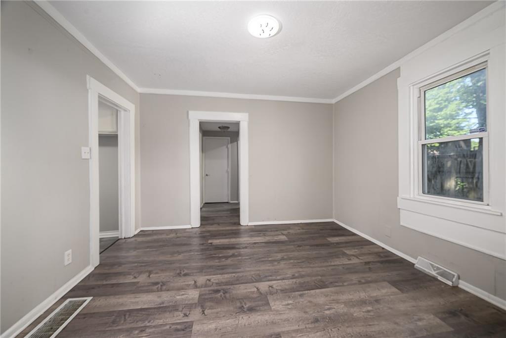 5510 Pitkin Avenue Property Photo 5