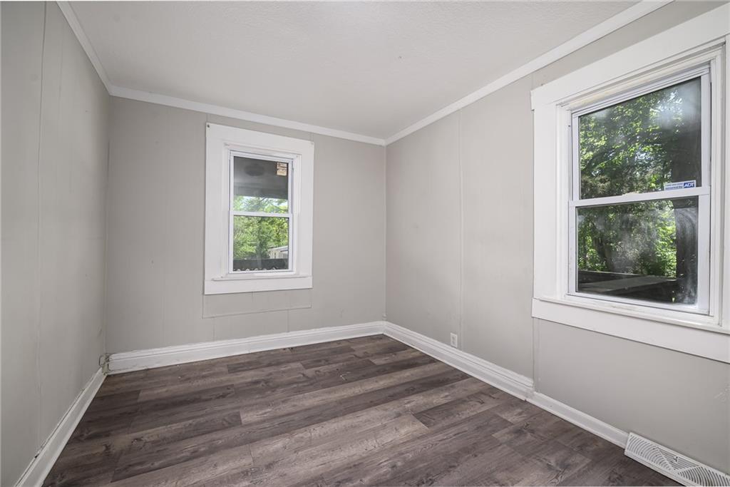 5510 Pitkin Avenue Property Photo 8