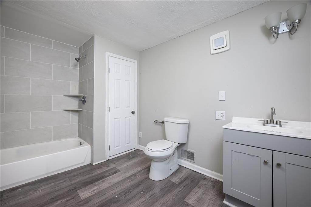 5510 Pitkin Avenue Property Photo 10