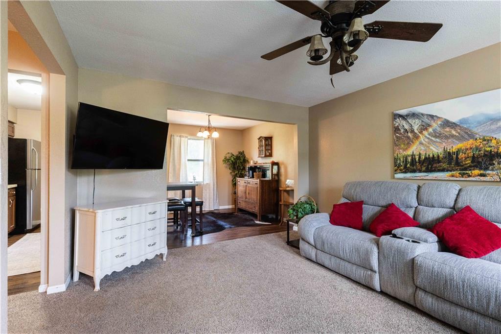 210 E Swisher Drive Property Photo 12