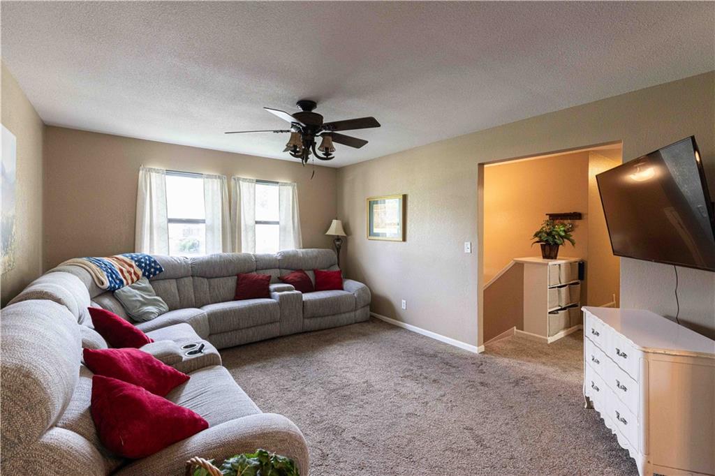 210 E Swisher Drive Property Photo 13
