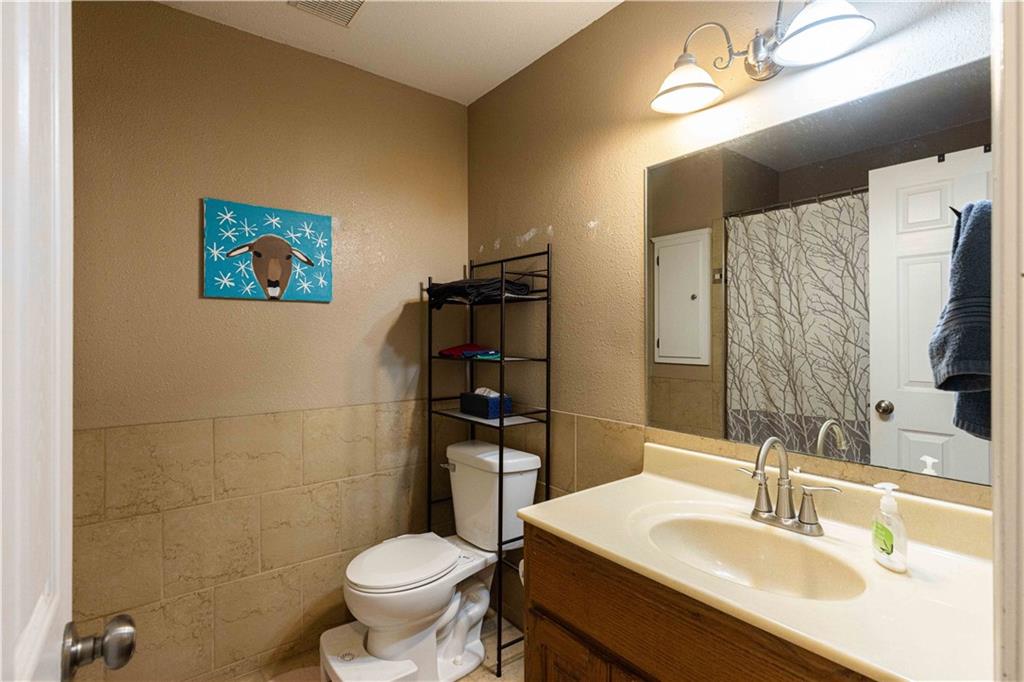210 E Swisher Drive Property Photo 19