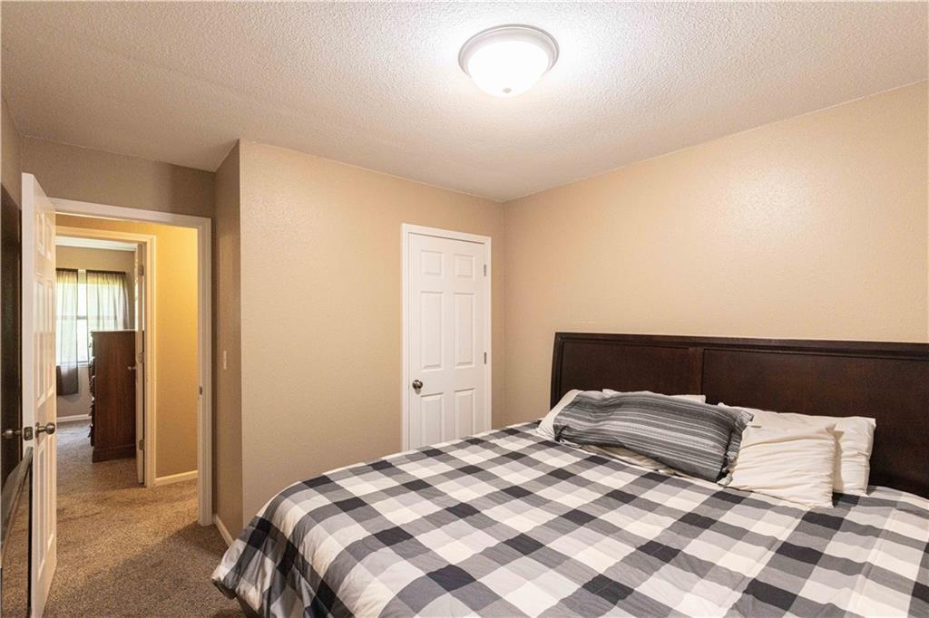 210 E Swisher Drive Property Photo 21