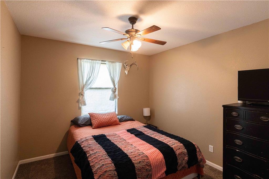 210 E Swisher Drive Property Photo 23