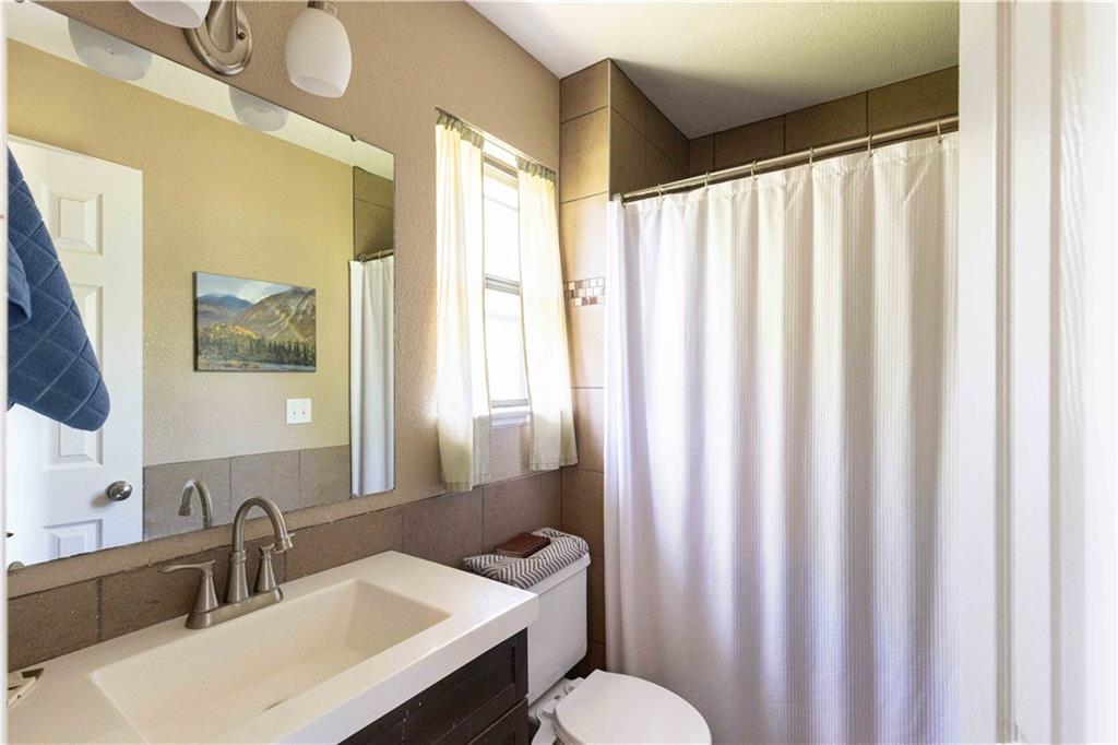 210 E Swisher Drive Property Photo 27