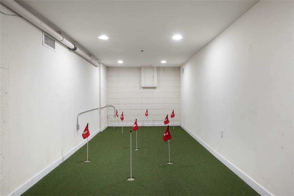 600 E Admiral Boulevard Property Photo 16