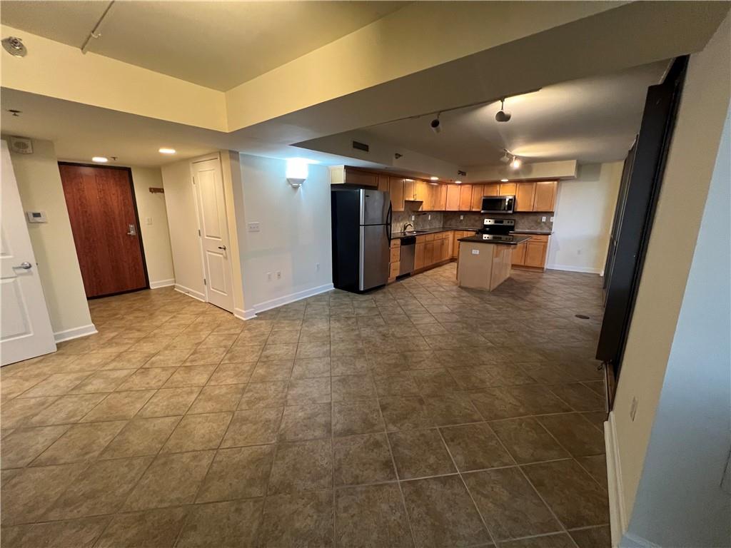 600 E Admiral Boulevard Property Photo 39